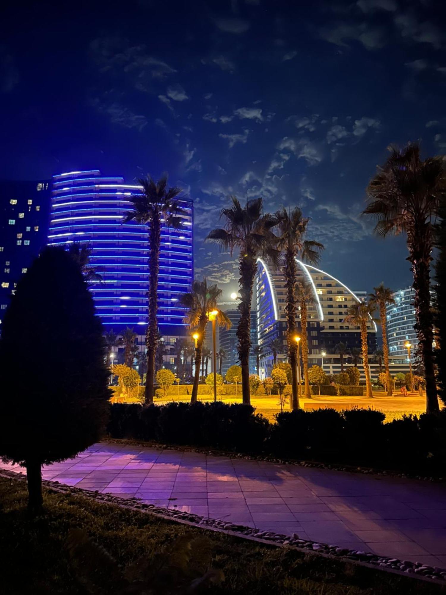 Batumi Boulevard Resort Экстерьер фото