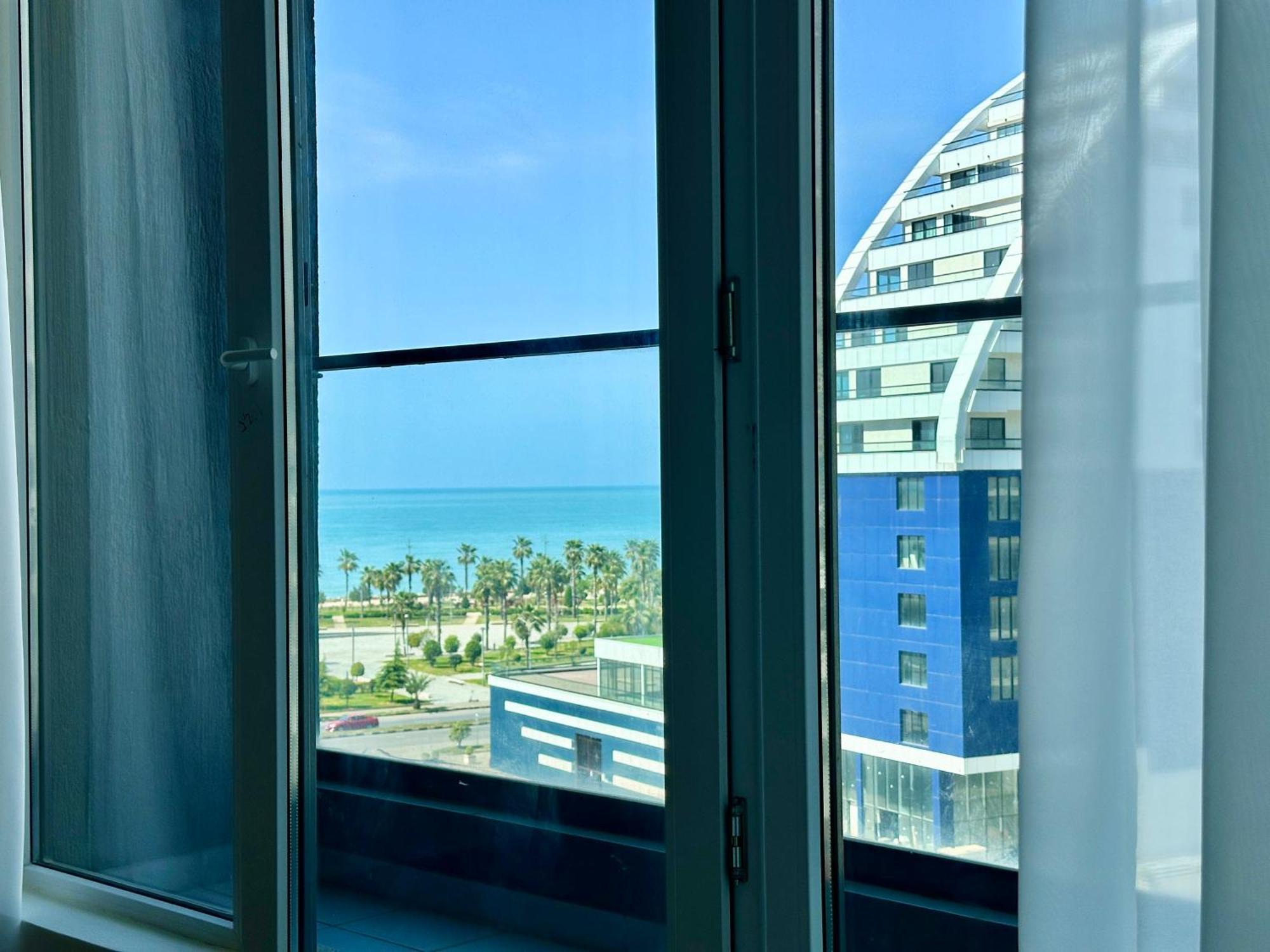 Batumi Boulevard Resort Экстерьер фото